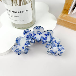 Wave Flowers Claw Clip