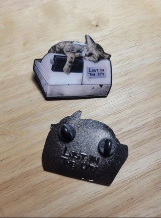 Bodega Cat Metallic Pin