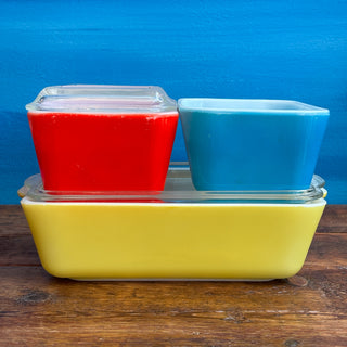 Vintage Pyrex 1940s Primary Colors Fridgies Set