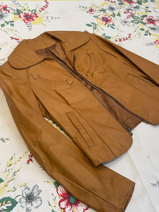 Vintage 1970s Crop Caramel Zip Up Leather Jacket with Beagle Collar