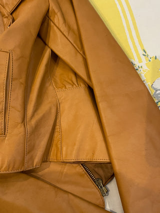Vintage 1970s Crop Caramel Zip Up Leather Jacket with Beagle Collar