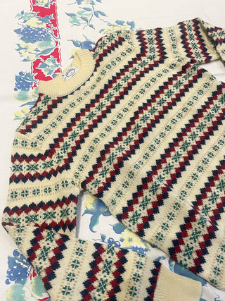 Vintage 1980s 1990s Cozy Knit Acrylic Sweater