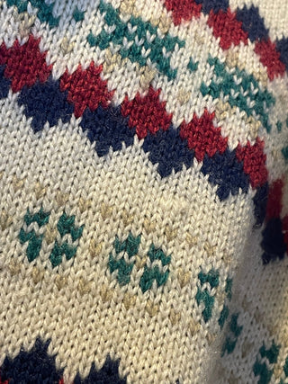 Vintage 1980s 1990s Cozy Knit Acrylic Sweater