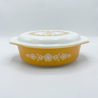 Vintage Butterfly Gold Pyrex Casserole Dish 045