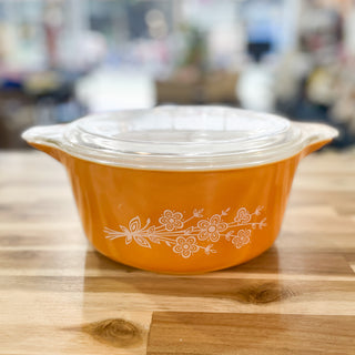 Vintage Butterfly Gold Pyrex Casserole Dish 475-B