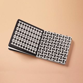 Hi, Baby! High Contrast Baby Book