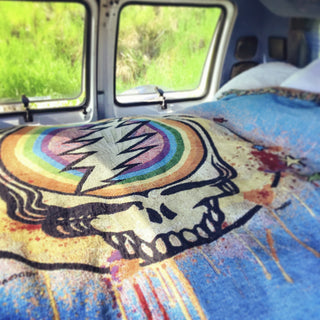 Grateful Dead Blue Rainbow Splatter Stealie Woven Cotton Blanket | Little Hippie