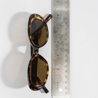 Retro Oval Frame Tinted Sunglasses