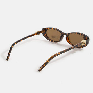 Metallic Accent Wide Oval Lens Sunglasses