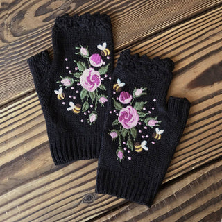 Bee & Blossom Knit Winter Gloves
