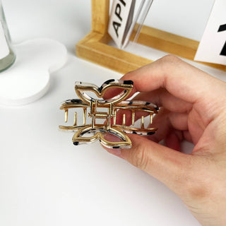 Curved Butterfly Claw Clip