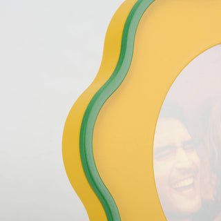Round Scallop Photo Frame