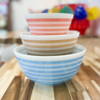 Vintage Pyrex Hard to Find 1960s Rainbow Stripes Mixing Bowl Set