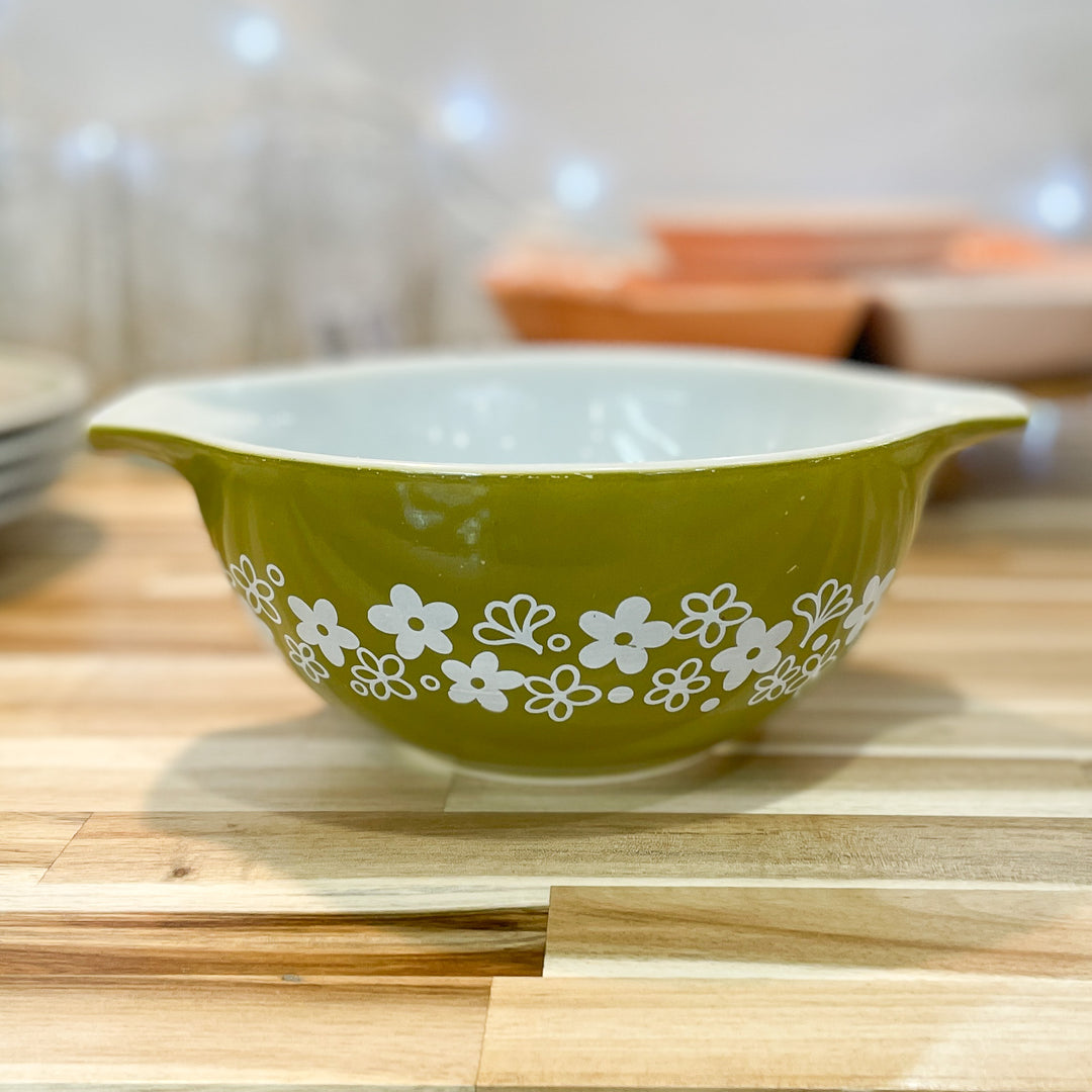 Vintage Pyrex Flowers Spring Blossom Cinderella Bowl 442 – Little
