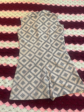 Vintage 1970s Patterned Petter Pan Collar Dress with Shorts