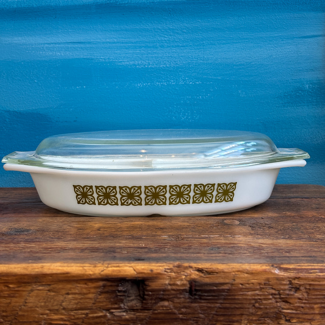 Vintage Pyrex 1960s Verde Square Floral Divided Casserole Dish