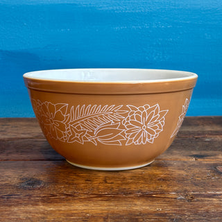 Vintage Pyrex 1970s Woodland Mixing Bowls Set