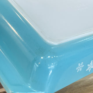 Vintage 1950s Pyrex Snowflake Baking Dish 478-B