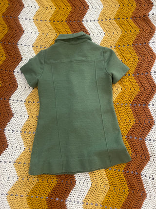 Vintage 1960s 1970s Green Short-Sleeve Top with Dagger Collar