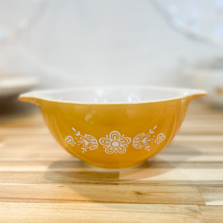 Vintage 1970s Pyrex Butterfly Gold Cinderella Bowl Set of 3