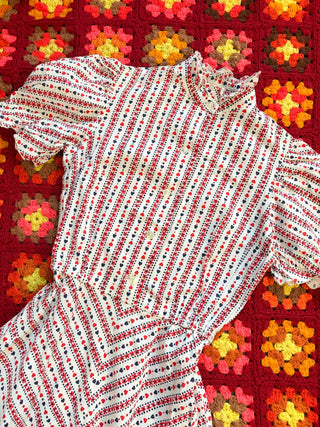 Vintage 1970s Does Victorian Cute Heart Print Knee-Length Prairie Dress