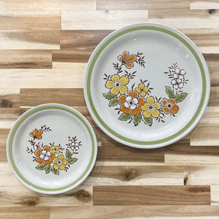 Vintage 1970s Country Casual Stoneware 7" Salad Plates