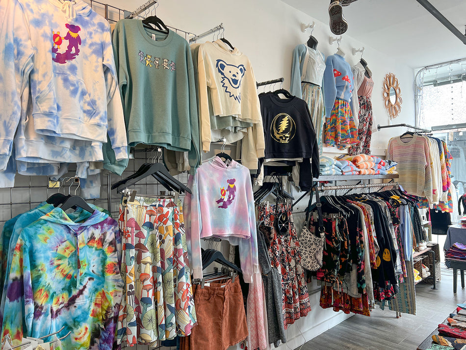 Hippie Heaven: Groovy Vibes, Grateful Dead, Happy Art & Vintage Finds ...