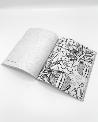 Stress Less Coloring: Flower Patterns by Adams Media