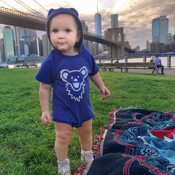 Grateful Dead Dancing Mama Bear With Cubs T-Shirt